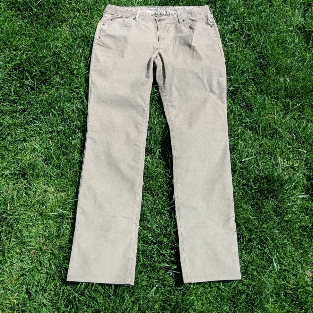 Eddie Bauer cord slightly curvy straight trouser